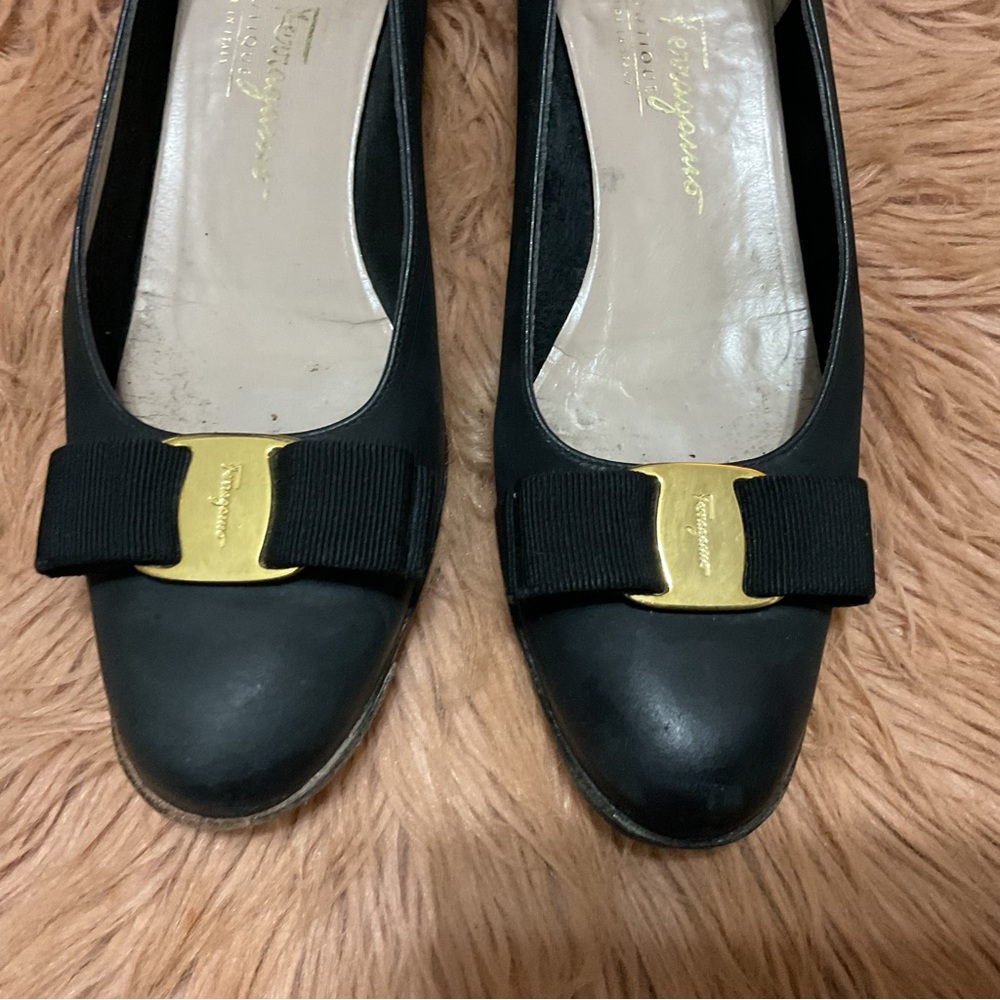 Salvatore Ferragamo Black Heels Size 7 - Picture 5 of 9